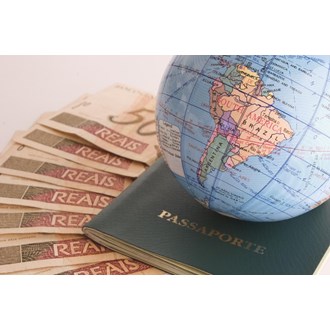 Inglês fluente pode aumentar seu salário em até 170%, diz Catho.